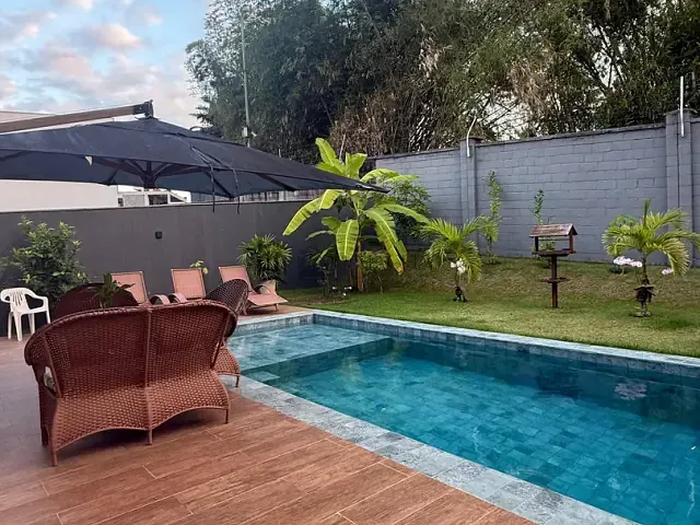 Casa com 477m² 3 quartos e 5 banheiros, à venda, no bairro Várzea em Recife