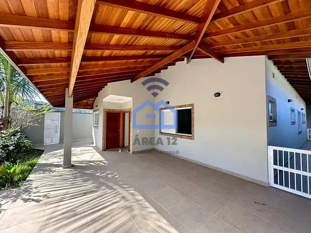 Casa com 380m² 3 quartos e 5 banheiros, à venda, no bairro Cidade Jardim em Caraguatatuba