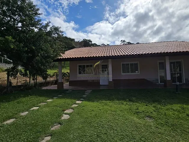 Casa com 800m² 4 quartos e 2 banheiros, à venda, no bairro SANTA FE II em Joanópolis
