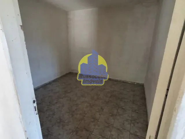 Casa com 250m² 3 quartos e 1 banheiro, à venda, no bairro Jardim Nova Esperança em Francisco Morato