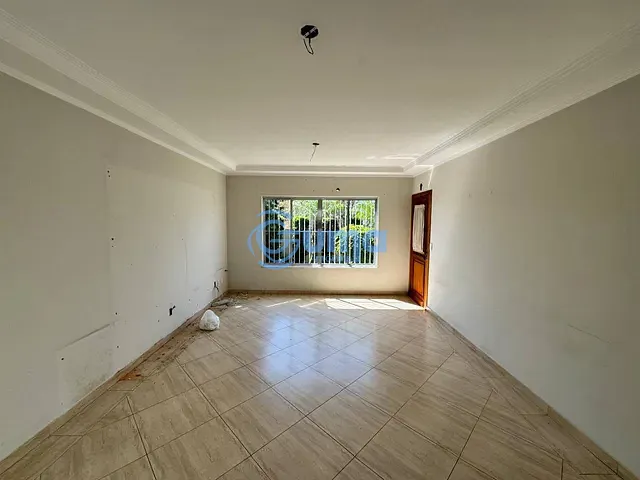 Casa com 280m² 3 quartos e 3 banheiros, à venda, no bairro Jardim Estancia Santana em Bragança Paulista