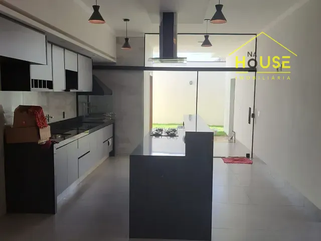 Casa com 240m² 3 quartos e 1 banheiro, à venda, no bairro Jardim Baldissera em Votuporanga
