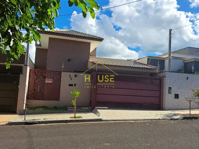 Casa com 240m² 3 quartos e 1 banheiro, à venda, no bairro Jardim Baldissera em Votuporanga