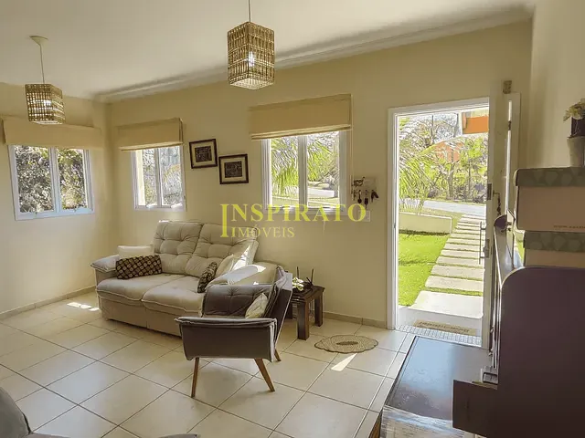 Casa com 1000m² 3 quartos e 2 banheiros, à venda, no bairro Medeiros em Jundiaí