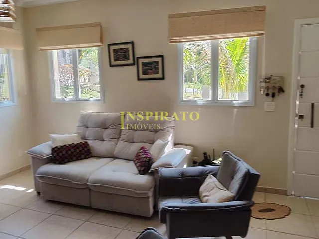 Casa com 1000m² 3 quartos e 2 banheiros, à venda, no bairro Medeiros em Jundiaí