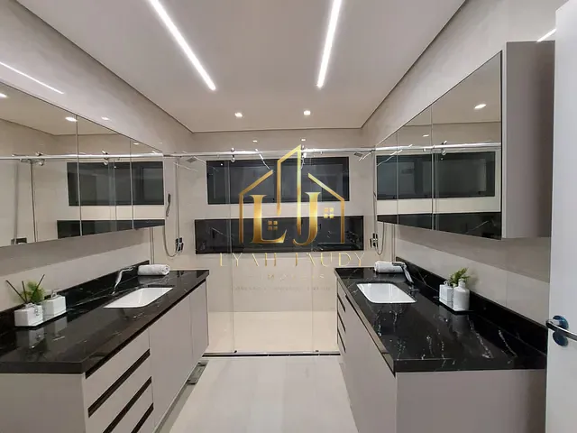 Casa com 379m² 4 quartos e 6 banheiros, à venda, no bairro Jardim Itália em Cuiabá