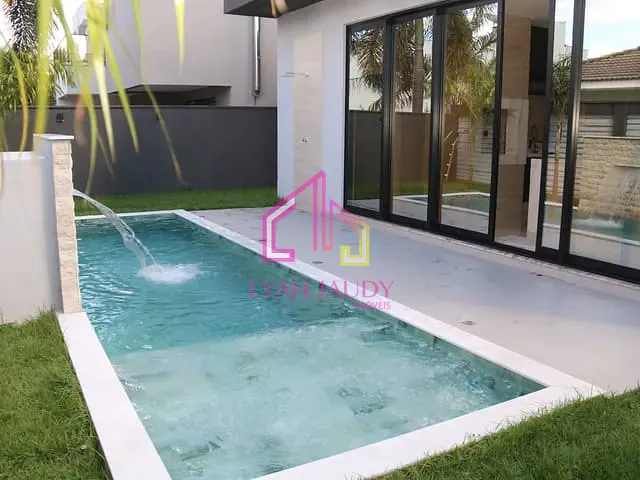 Casa com 379m² 4 quartos e 6 banheiros, à venda, no bairro Jardim Itália em Cuiabá