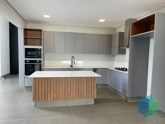 Casa com 464m² 3 quartos e 3 banheiros, à venda, no bairro Portal dos Bandeirantes em Salto