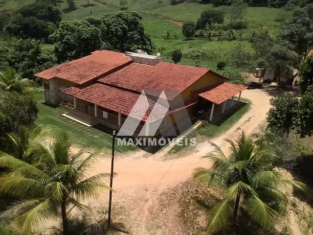 Sítio com 380000m² 3 quartos e 5 banheiros, à venda, no bairro Palmeiras em Teófilo Otoni