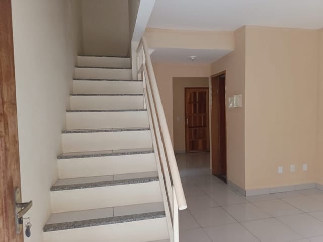 Foto do Casa - Casa em Condomínio Fechado Ary Parreiras, Ano Bom - Barra Mansa/RJ | Conforto e Segurança com 2 Quartos, Quintal e Garagem Coberta | OPEN HOUSE REAL ESTATE IMÓVEIS LTDA