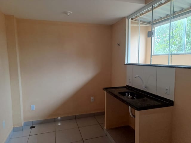 Foto do Casa - Casa em Condomínio Fechado Ary Parreiras, Ano Bom - Barra Mansa/RJ | Conforto e Segurança com 2 Quartos, Quintal e Garagem Coberta | OPEN HOUSE REAL ESTATE IMÓVEIS LTDA