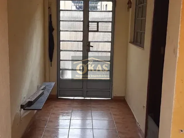 Casa com 300m² 2 quartos e 1 banheiro, à venda, no bairro Parque Suzano em Suzano