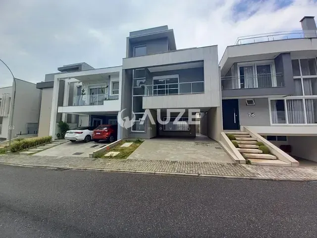 Casa com 282m² 3 quartos e 4 banheiros, à venda, no bairro Uberaba em Curitiba