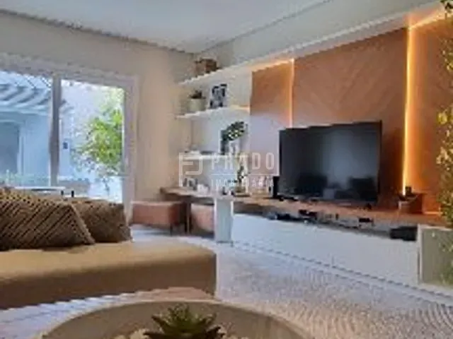 Casa com 360m² 3 quartos e 4 banheiros, à venda, no bairro Centro em Pelotas