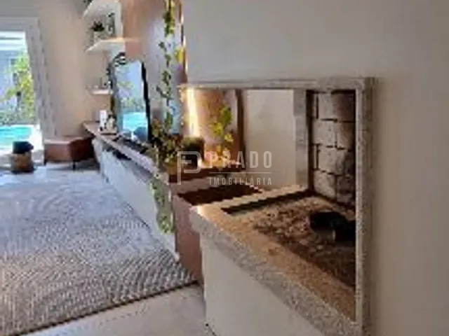 Casa com 360m² 3 quartos e 4 banheiros, à venda, no bairro Centro em Pelotas