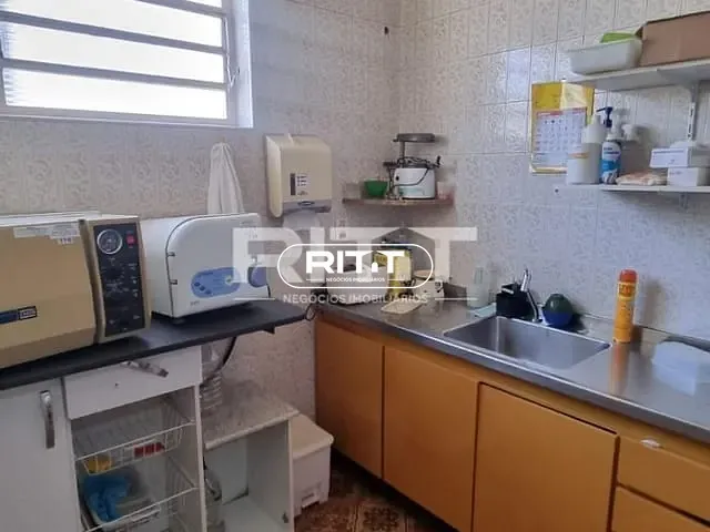 Casa com 405m² 2 quartos e 3 banheiros, à venda, no bairro Jardim Brasil em Campinas