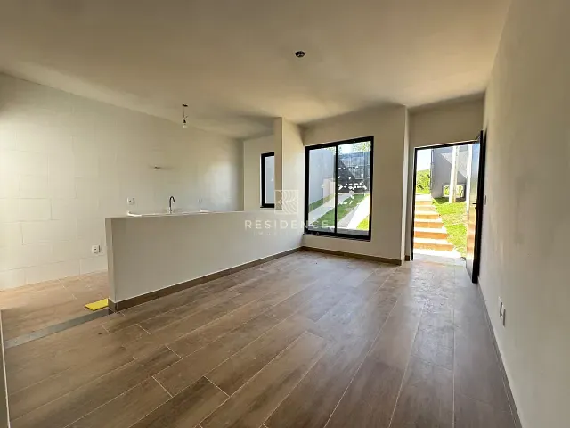 Casa 2 quartos e 1 banheiro, à venda, no bairro Voldac em Volta Redonda