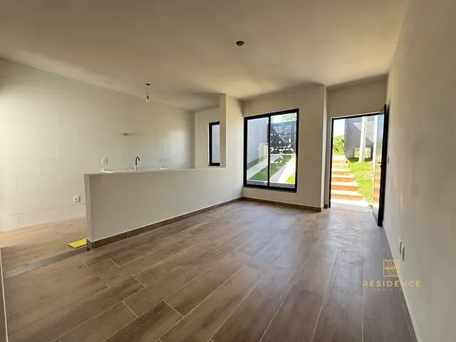 Casa 2 quartos e 1 banheiro, à venda, no bairro Voldac em Volta Redonda