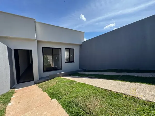 Casa 2 quartos e 1 banheiro, à venda, no bairro Voldac em Volta Redonda