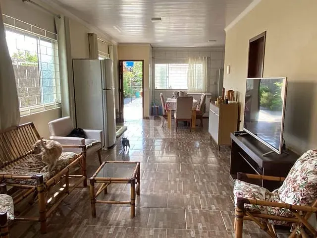 Casa com 648m² 3 quartos e 5 banheiros, à venda, no bairro Praça em Tijucas
