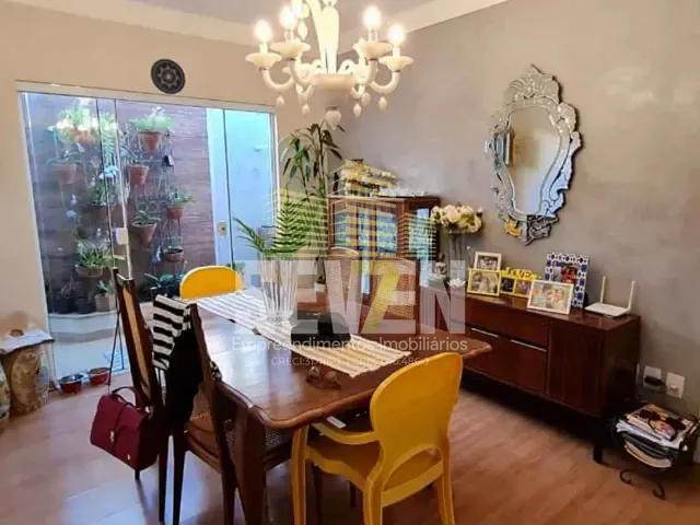 Casa com 240m² 3 quartos e 3 banheiros, à venda, no bairro Vila Altinópolis em Bauru