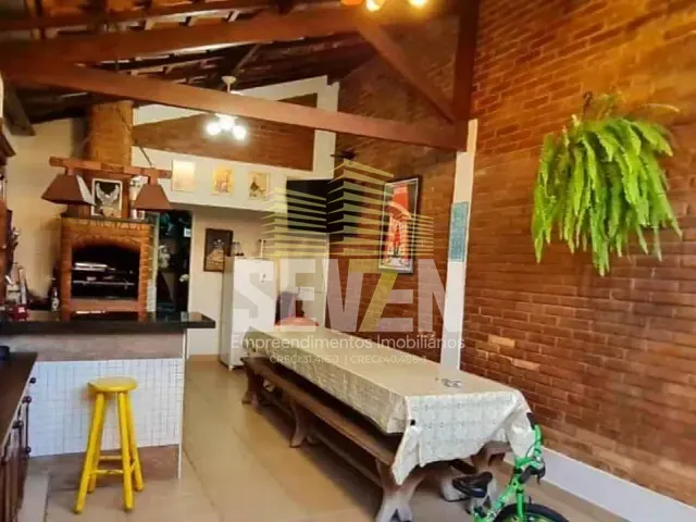 Casa com 240m² 3 quartos e 3 banheiros, à venda, no bairro Vila Altinópolis em Bauru