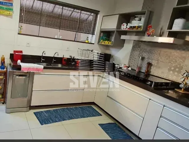 Casa com 240m² 3 quartos e 3 banheiros, à venda, no bairro Vila Altinópolis em Bauru