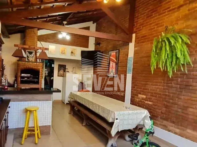 Casa com 240m² 3 quartos e 3 banheiros, à venda, no bairro Vila Altinópolis em Bauru