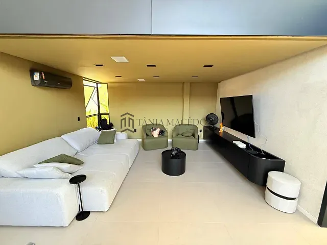 Casa 4 quartos e 5 banheiros, à venda, no bairro Várzea em Recife