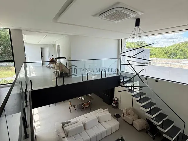 Casa 4 quartos e 5 banheiros, à venda, no bairro Várzea em Recife