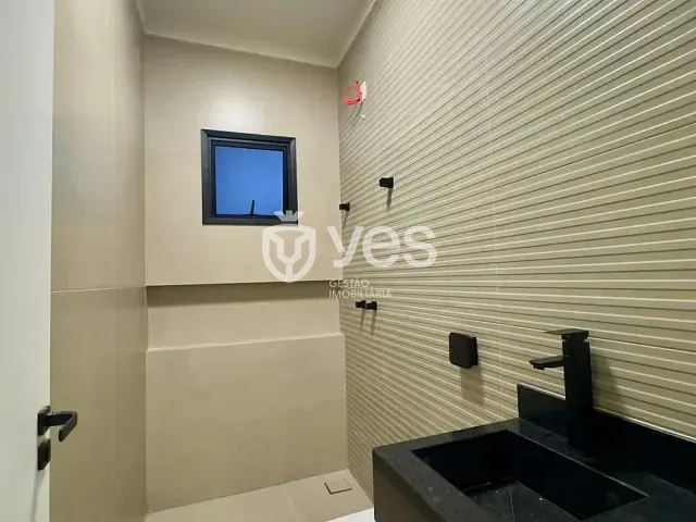 Casa 3 quartos e 2 banheiros, à venda, no bairro Portal do Camburi em Araxá