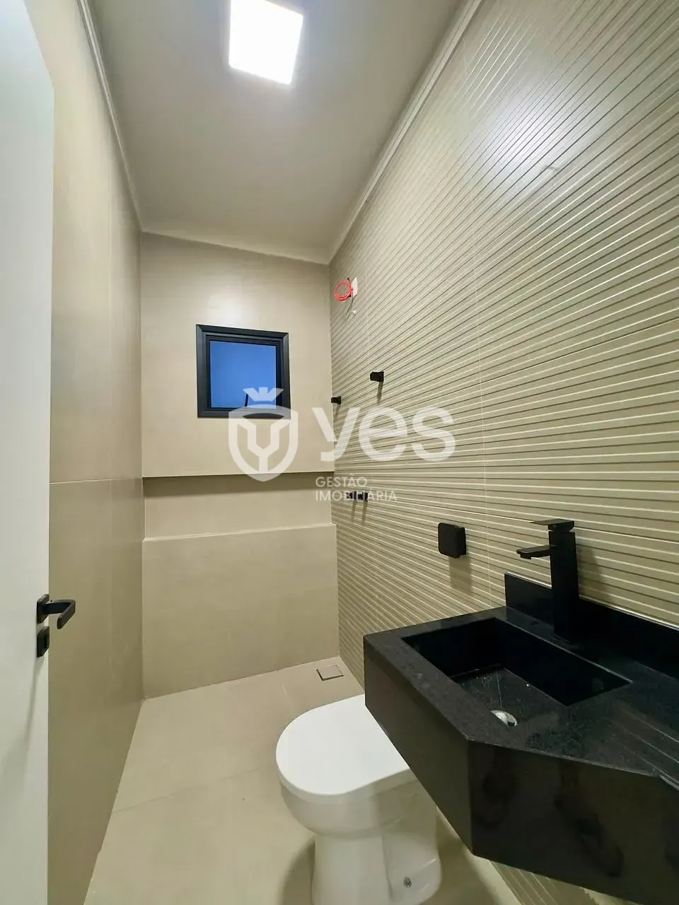 Casa, 3 quartos, 240 m² - Foto 2