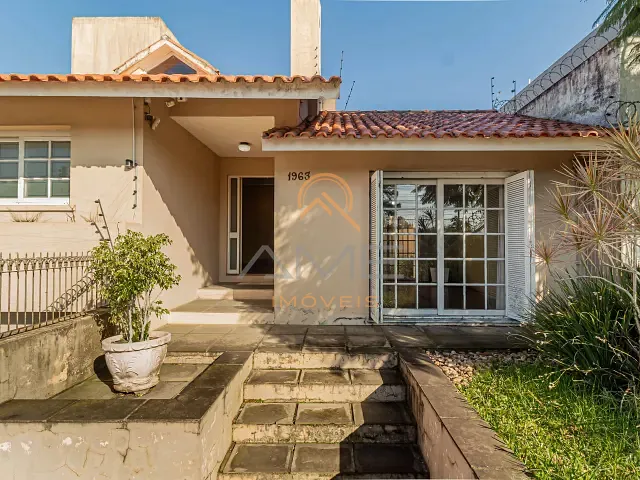 Casa 3 quartos e 3 banheiros, à venda, no bairro Areal em Pelotas