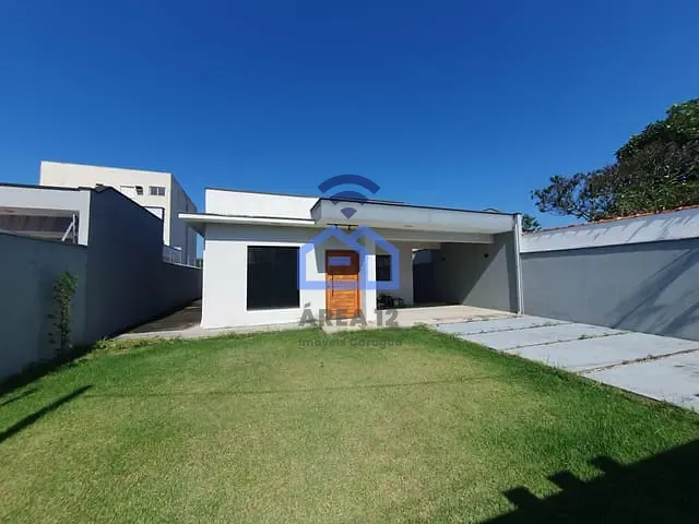 Casa com 360m² 3 quartos e 3 banheiros, à venda, no bairro Pontal de Santa Marina em Caraguatatuba