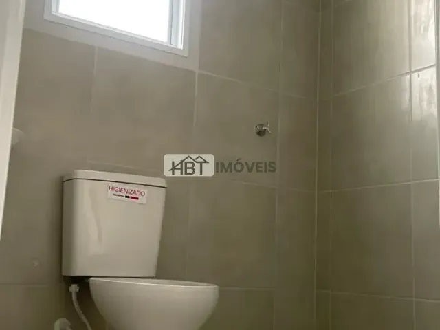 Casa 2 quartos e 1 banheiro, para alugar, no bairro Vale Verde em Piratininga