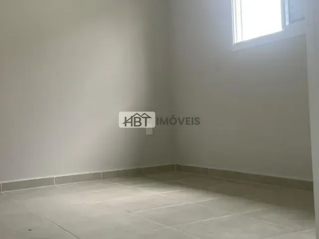 Casa 2 quartos e 1 banheiro, para alugar, no bairro Vale Verde em Piratininga