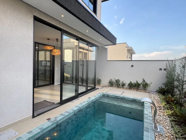 Casa 3 quartos e 5 banheiros, à venda, no bairro Porteira Preta em Mogi das Cruzes