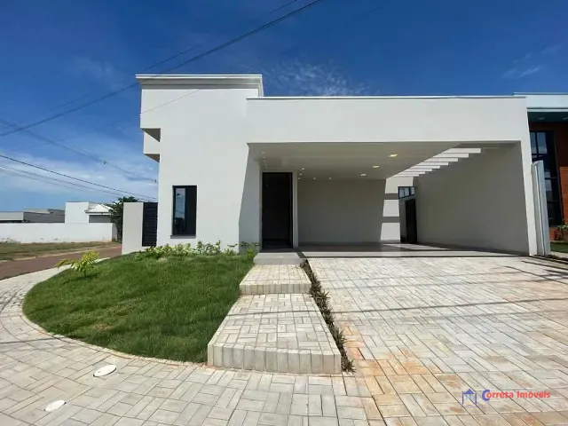 Casa com 318m², à venda, no bairro Residencial Costa Leste em Três Lagoas