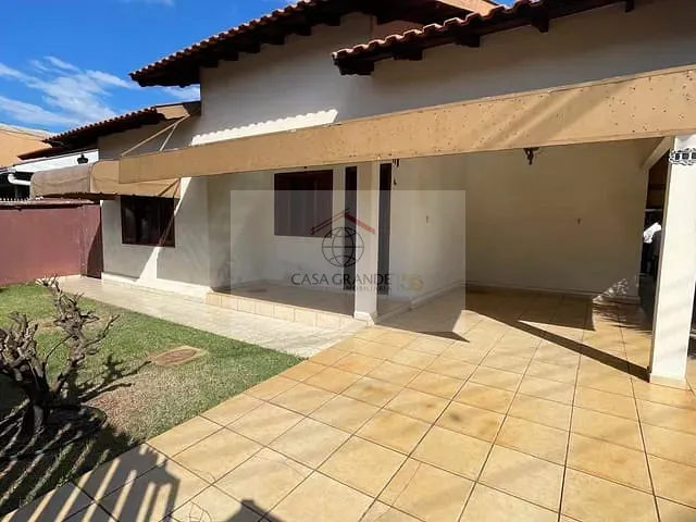 Casa com 485m² 3 quartos e 3 banheiros, à venda, no bairro Jardim Novo Horizonte em Rolândia