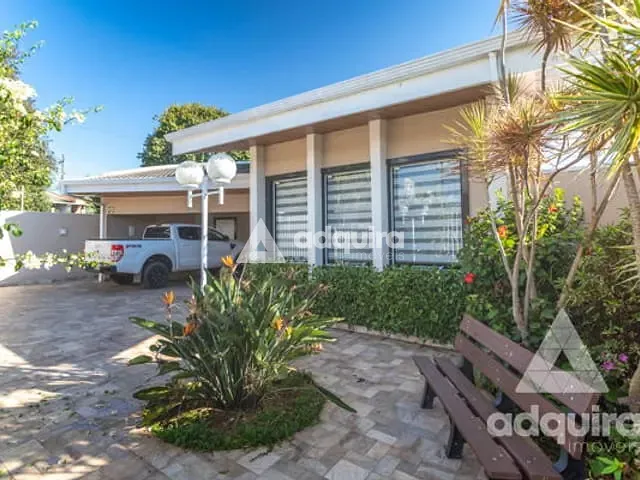 Casa com 630m² 4 quartos e 4 banheiros, à venda, no bairro Jardim Carvalho em Ponta Grossa