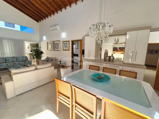 Casa 3 quartos e 5 banheiros, à venda, no bairro Condomínio Residencial Lago da Barra em Jaguariúna
