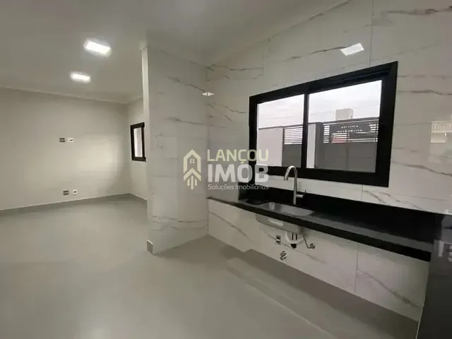 Casa 3 quartos e 2 banheiros, à venda, no bairro Residencial Santa Giovana em Jundiaí