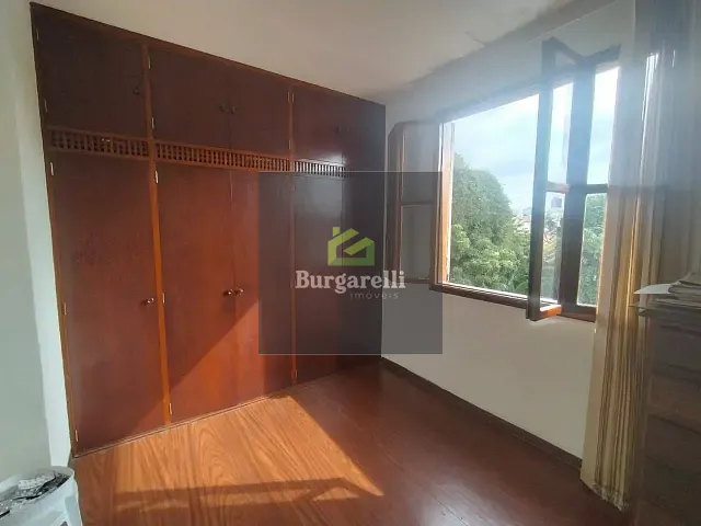 Casa com 750m² 5 quartos e 7 banheiros, para alugar, no bairro Centro em Lavras