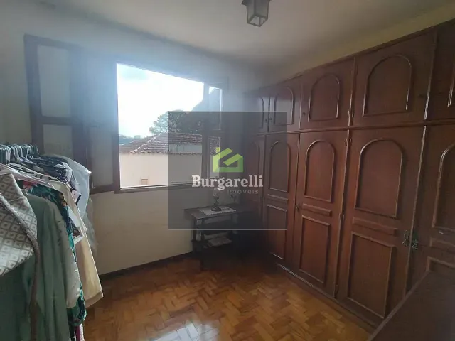 Casa com 750m² 5 quartos e 7 banheiros, para alugar, no bairro Centro em Lavras