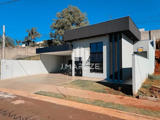 Casa com 300m² 4 quartos e 3 banheiros, à venda, no bairro Garden Residence em Apucarana