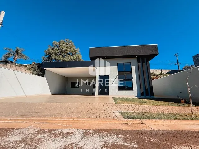 Casa com 300m² 4 quartos e 3 banheiros, à venda, no bairro Garden Residence em Apucarana