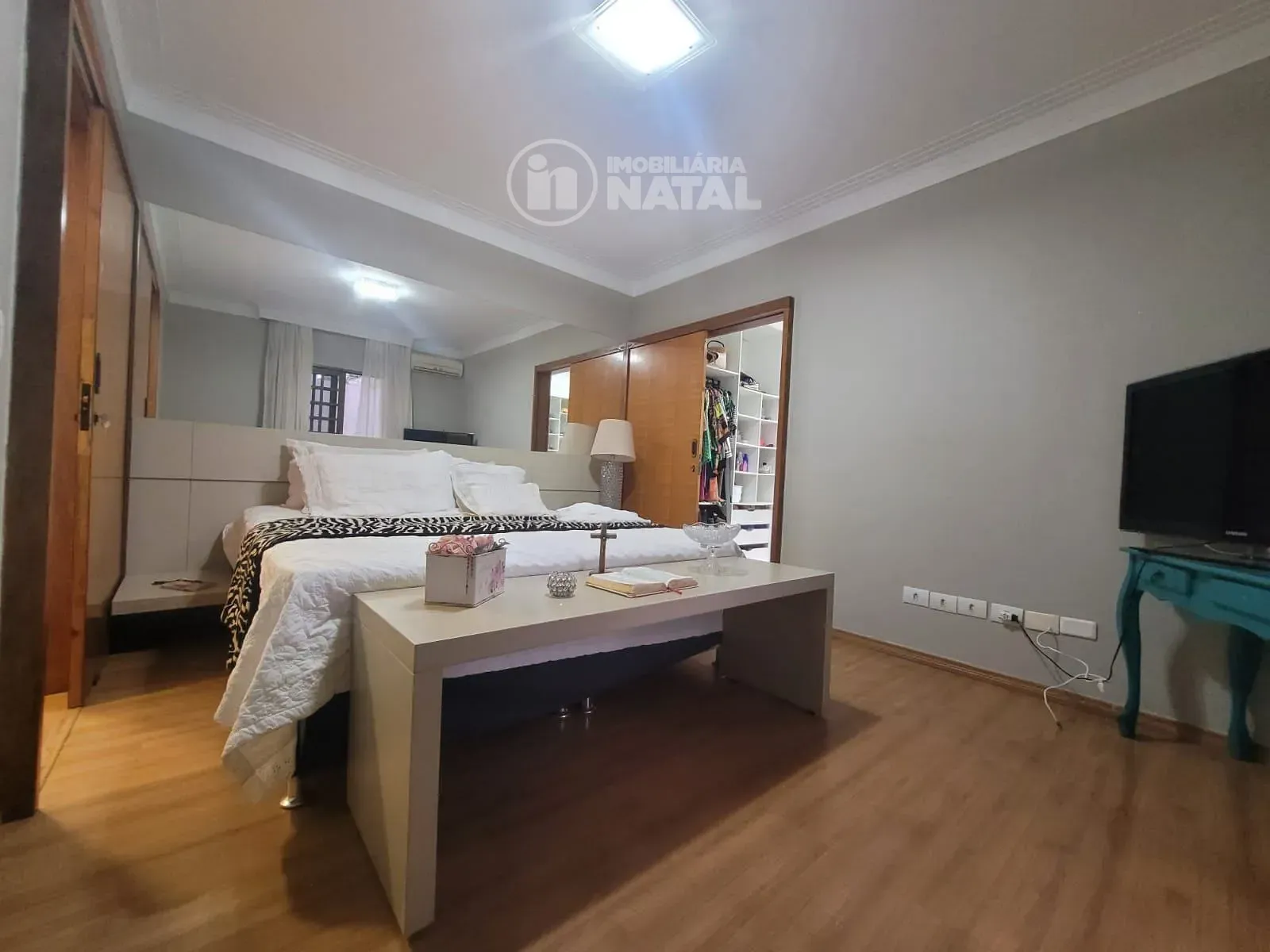 Casa, 4 quartos, 300 m² - Foto 23