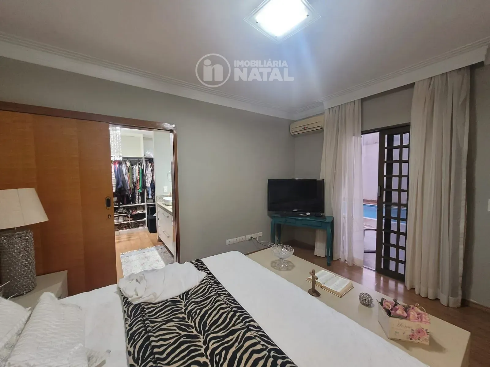 Casa, 4 quartos, 300 m² - Foto 24