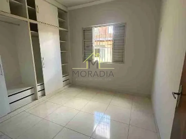 Casa 3 quartos e 2 banheiros, à venda, no bairro Jardim Planalto em Guaxupé