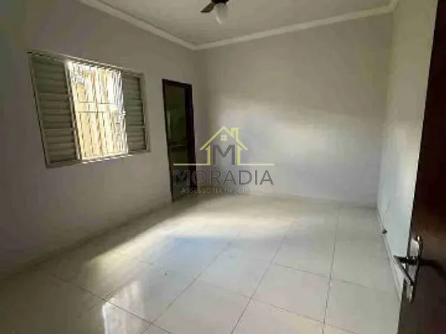 Casa 3 quartos e 2 banheiros, à venda, no bairro Jardim Planalto em Guaxupé
